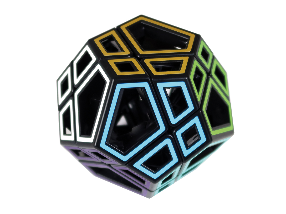 hollows-skewb-900x1200-voor-web